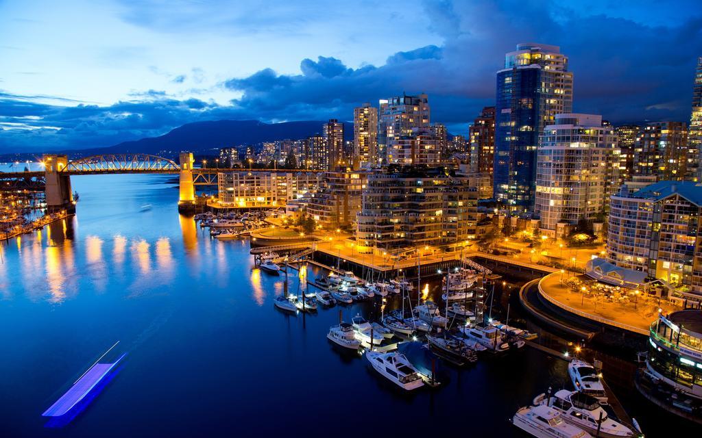 Vancouver West Luxurious House Apartment Exterior photo